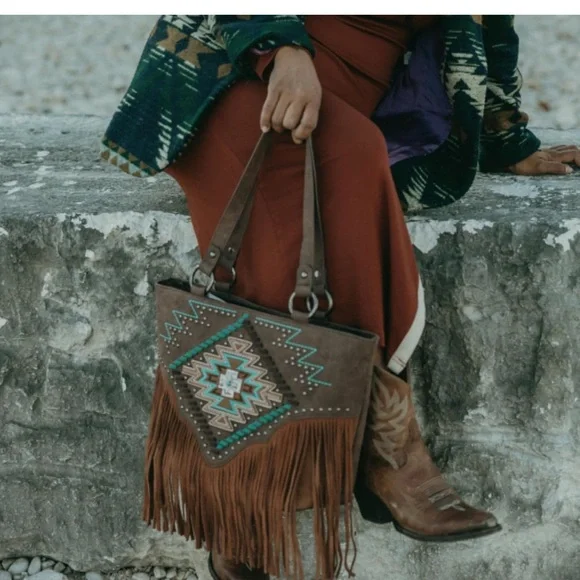 Coffee Women Tooled Shoulder Purse with Wallet 2Pcs Set - Picture 2 of 6